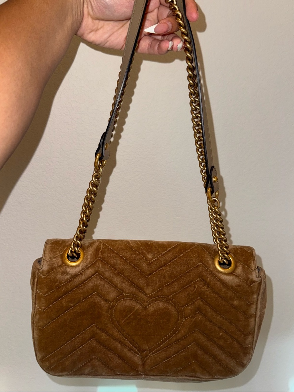 Gucci Tan Velvet GG Marmont Quilted Shoulder Bag with Gold Hardware - Picture 3 of 7